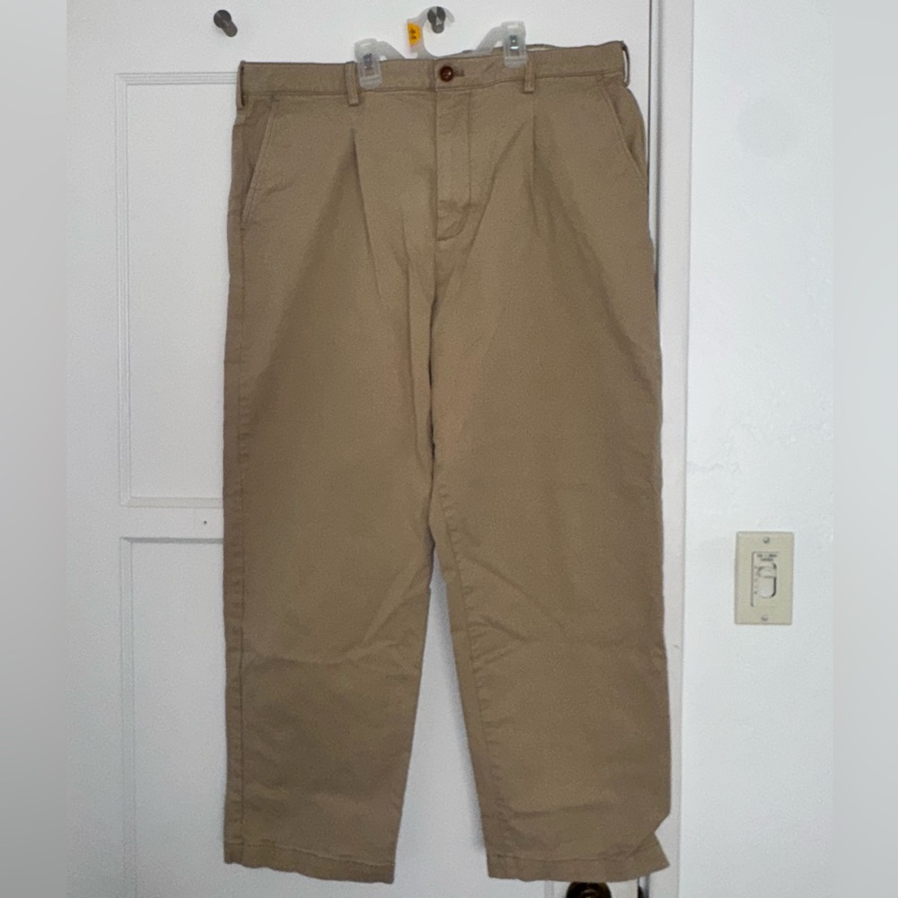 GAP Men's Khaki Chinos